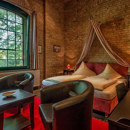 Hotel Zur Henne Naumburg  Bagian luar foto