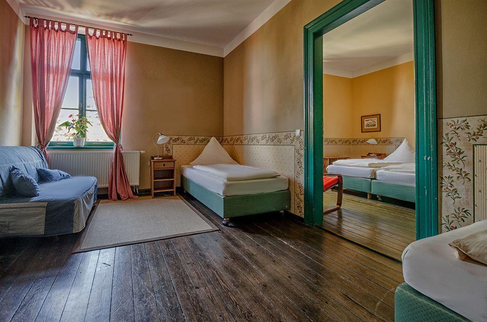 Hotel Zur Henne Naumburg  Bagian luar foto