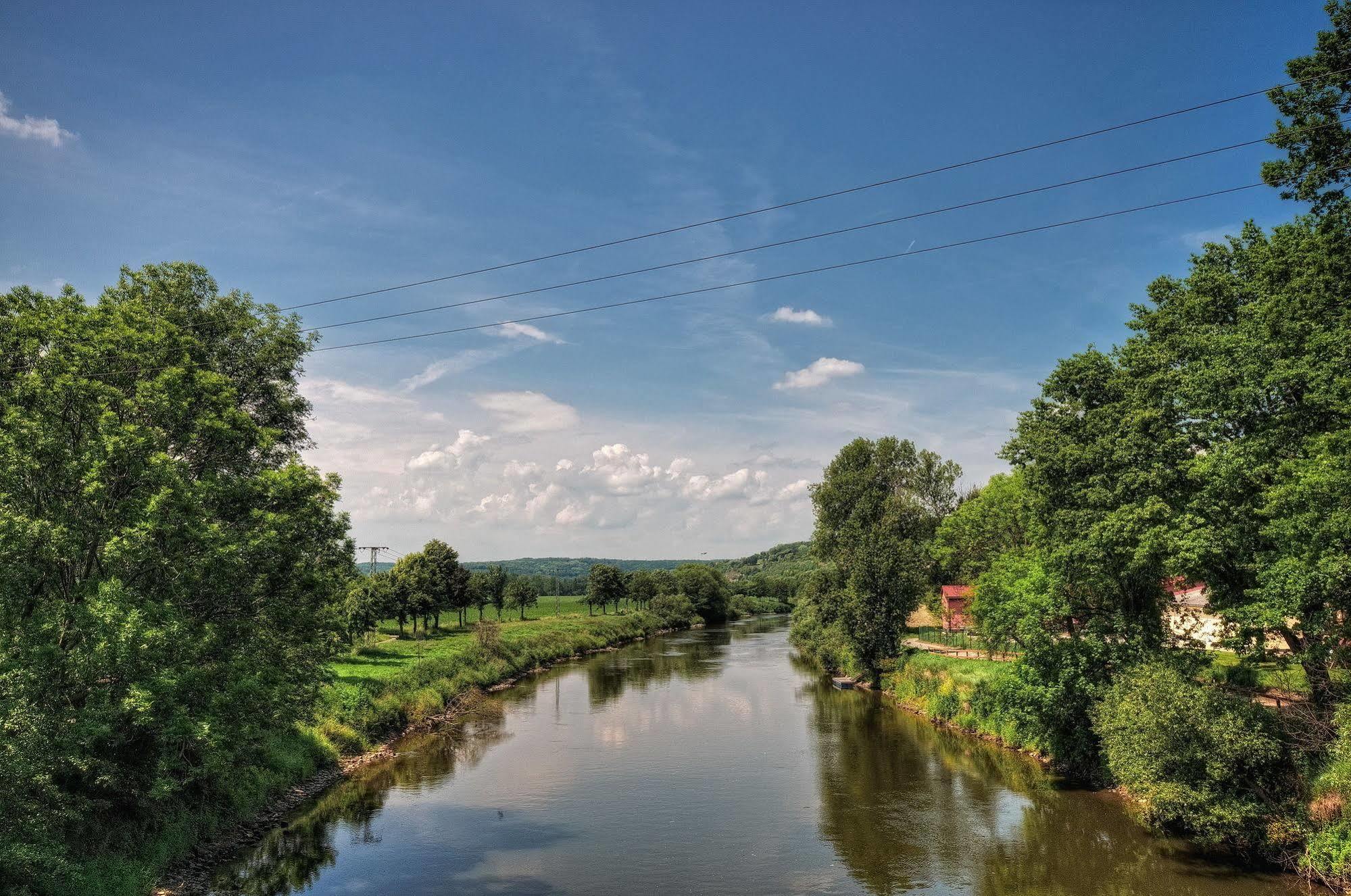 Hotel Zur Henne Naumburg  Bagian luar foto
