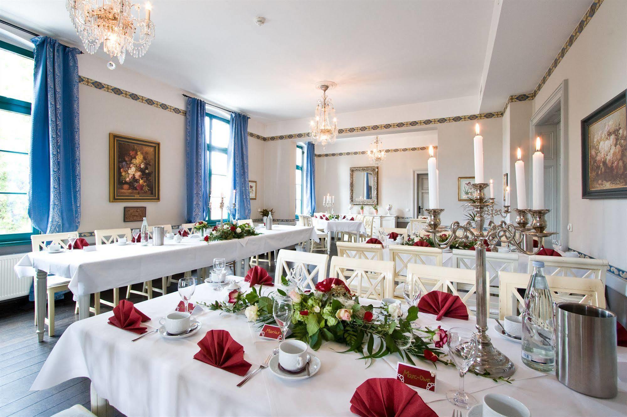Hotel Zur Henne Naumburg  Bagian luar foto