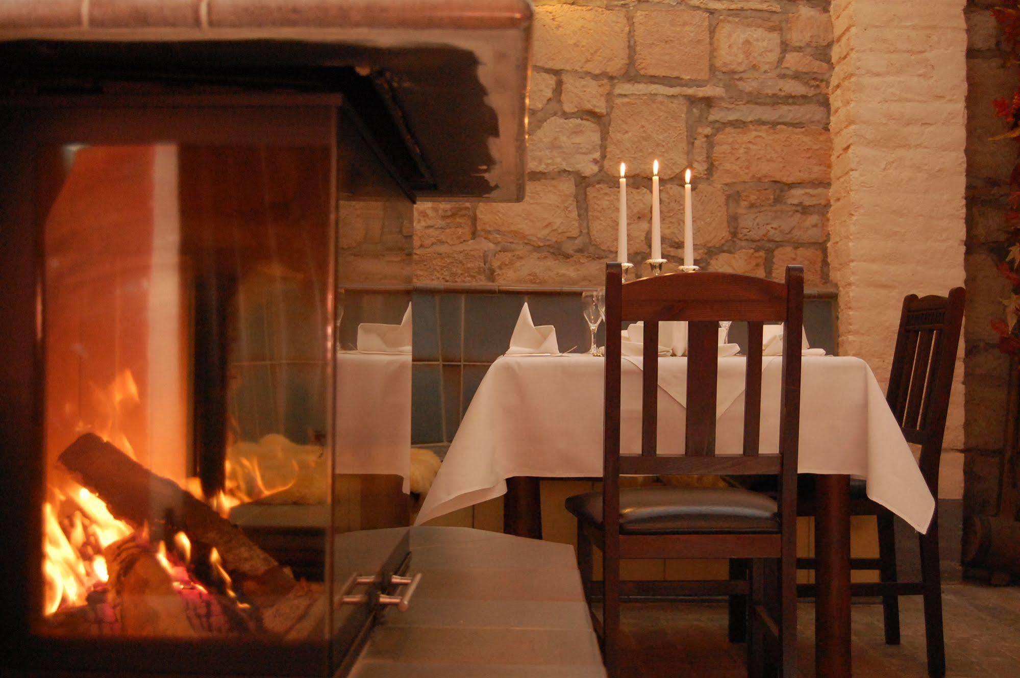 Hotel Zur Henne Naumburg  Bagian luar foto