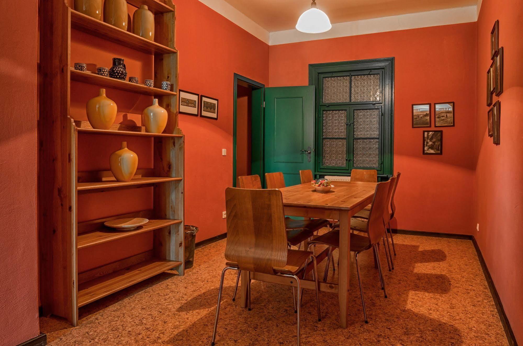 Hotel Zur Henne Naumburg  Bagian luar foto