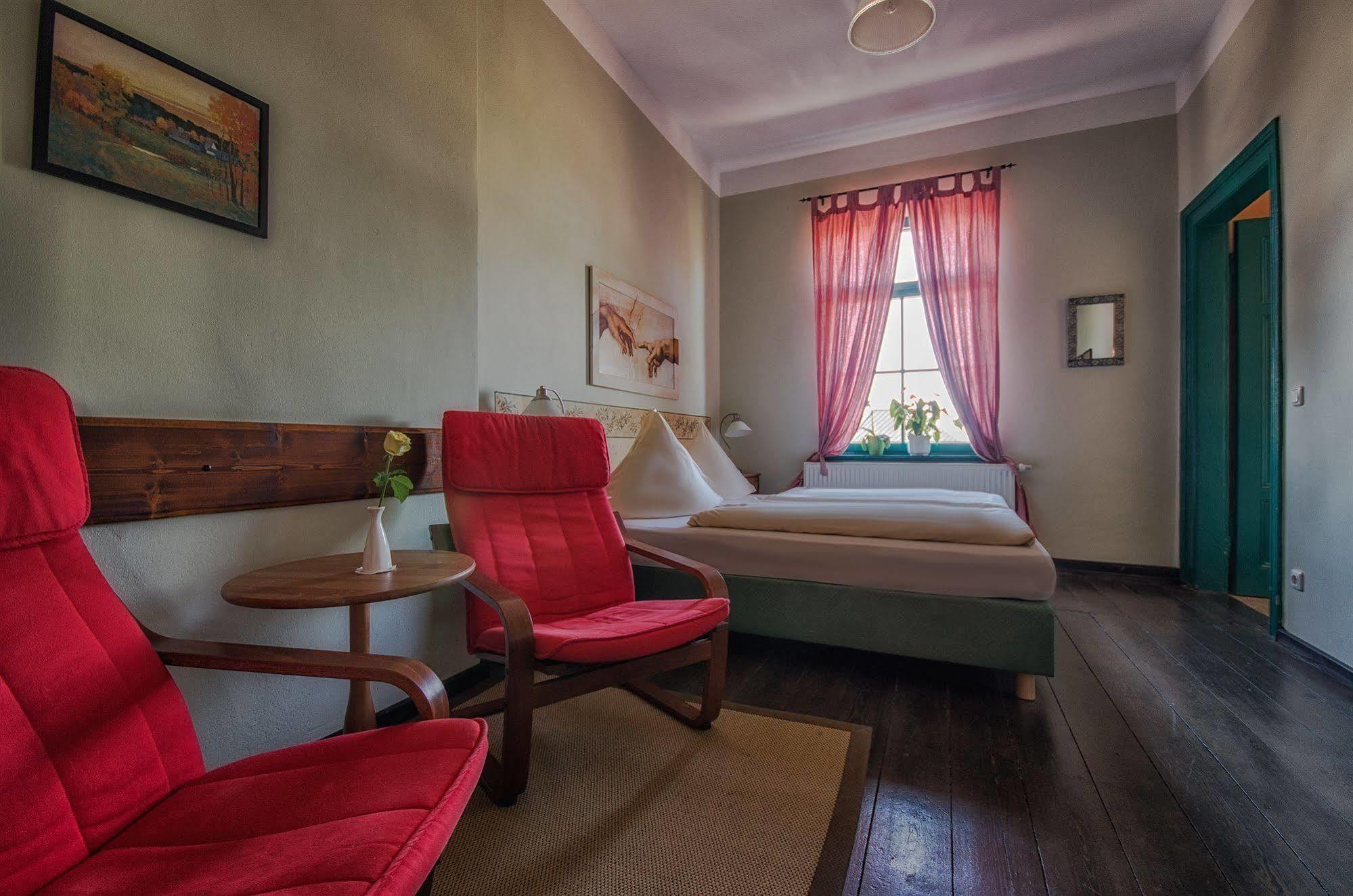 Hotel Zur Henne Naumburg  Bagian luar foto