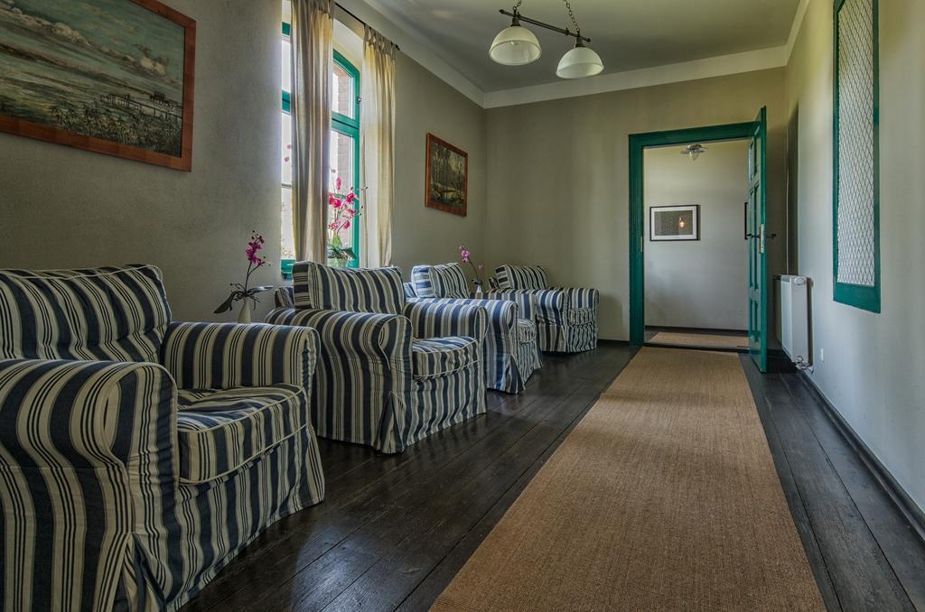 Hotel Zur Henne Naumburg  Bagian luar foto