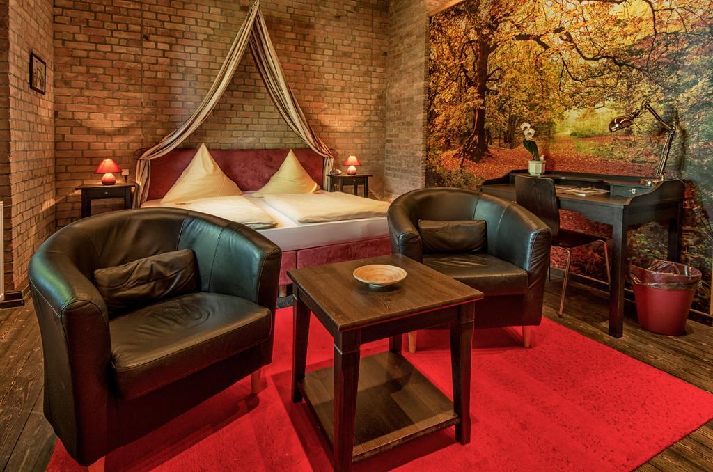 Hotel Zur Henne Naumburg  Bagian luar foto