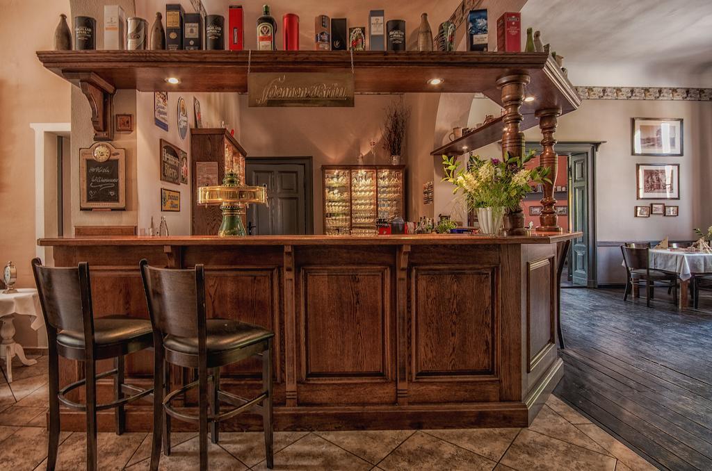 Hotel Zur Henne Naumburg  Bagian luar foto