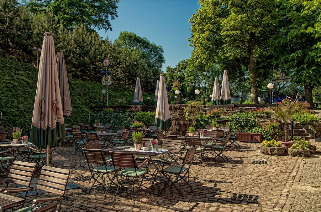 Hotel Zur Henne Naumburg  Bagian luar foto